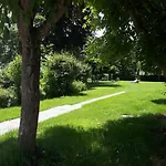 Apartment Adrian Seeblick: Lakeside With Pool And Access