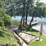 アパート Adrian Seeblick Haensel U Gretel Am Ossiacher See, Hallenbad, Skiarena Gerlitzen シュタインドルフ・アム・オシアッハー・ゼー
