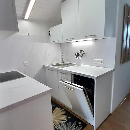 Adrian Seeblick Haensel U Gretel Am Ossiacher See, Hallenbad, Skiarena Gerlitzen * Steindorf am Ossiacher See