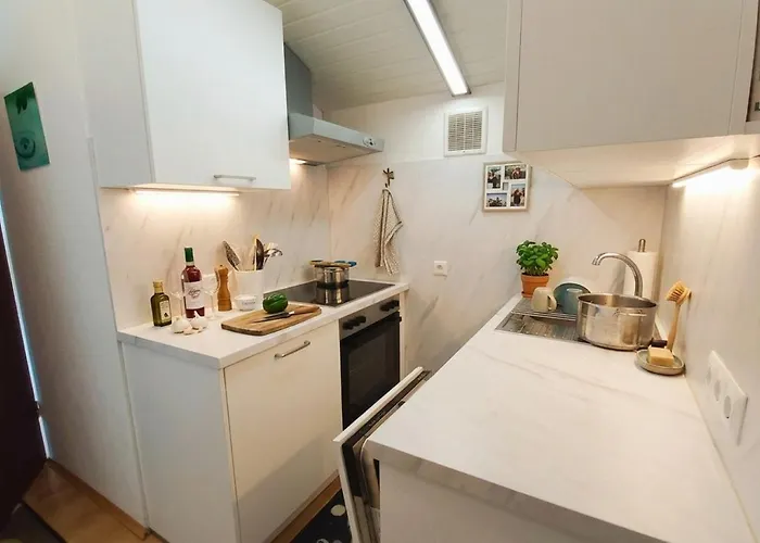 Adrian Seeblick Haensel U Gretel Am Ossiacher See, Hallenbad, Skiarena Gerlitzen Steindorf am Ossiacher See