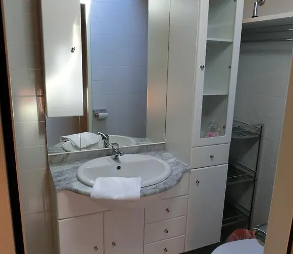 Adrian Seeblick Haensel U Gretel Am Ossiacher See, Hallenbad, Skiarena Gerlitzen